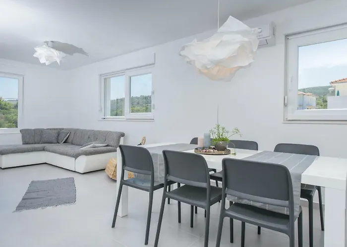 Lägenhet Tiamar